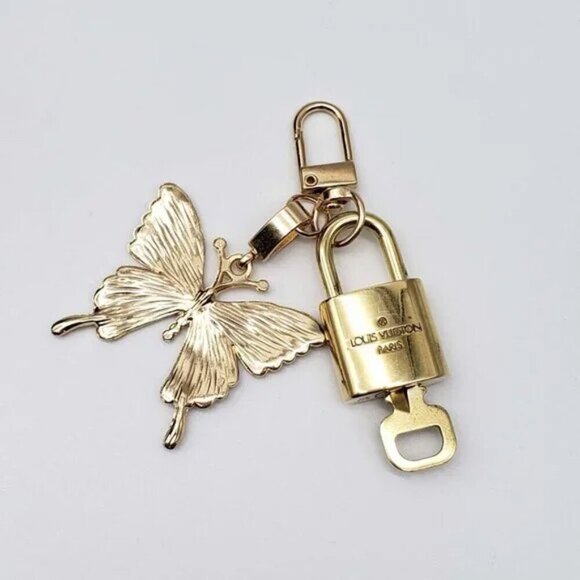 100% Auth Louis Vuitton Lock & Key with unbranded Bagcharm, Keycharm, Keychain - Picture 2 of 5